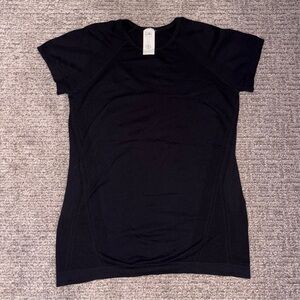 Athleta Girl Black Short Sleeve Tee